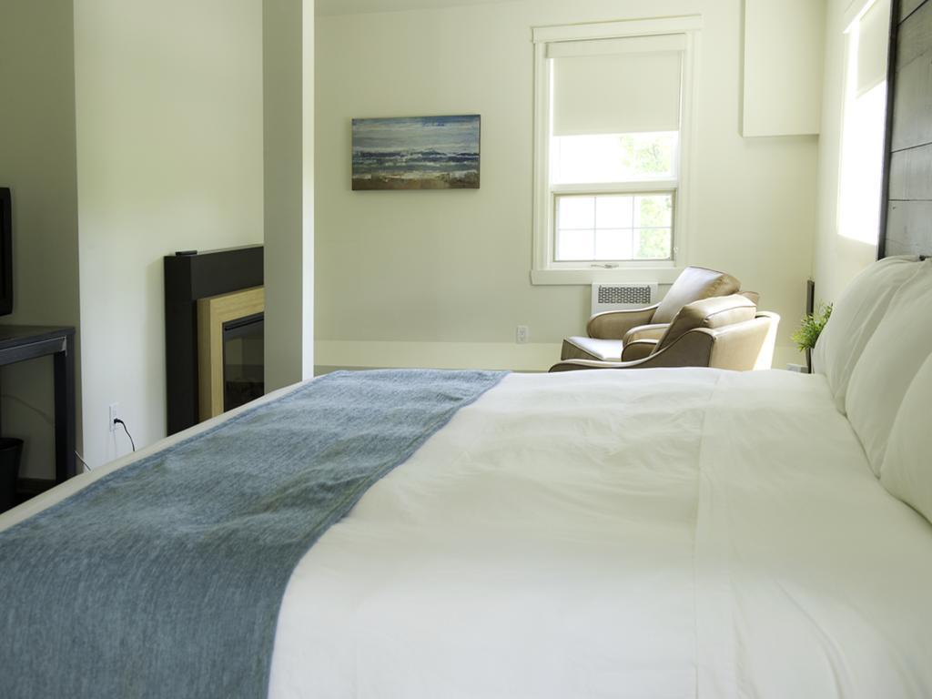 הנטסוויל Pine Lodge Muskoka מראה חיצוני תמונה