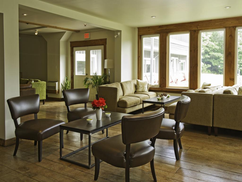 הנטסוויל Pine Lodge Muskoka מראה חיצוני תמונה