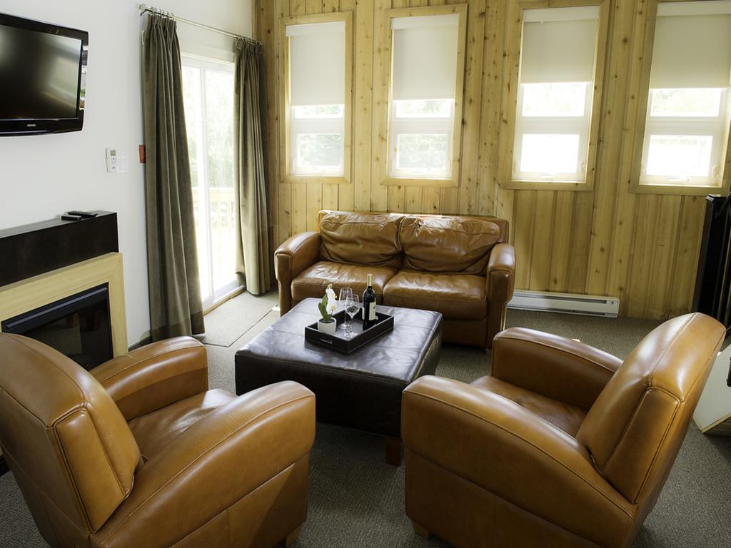 הנטסוויל Pine Lodge Muskoka חדר תמונה