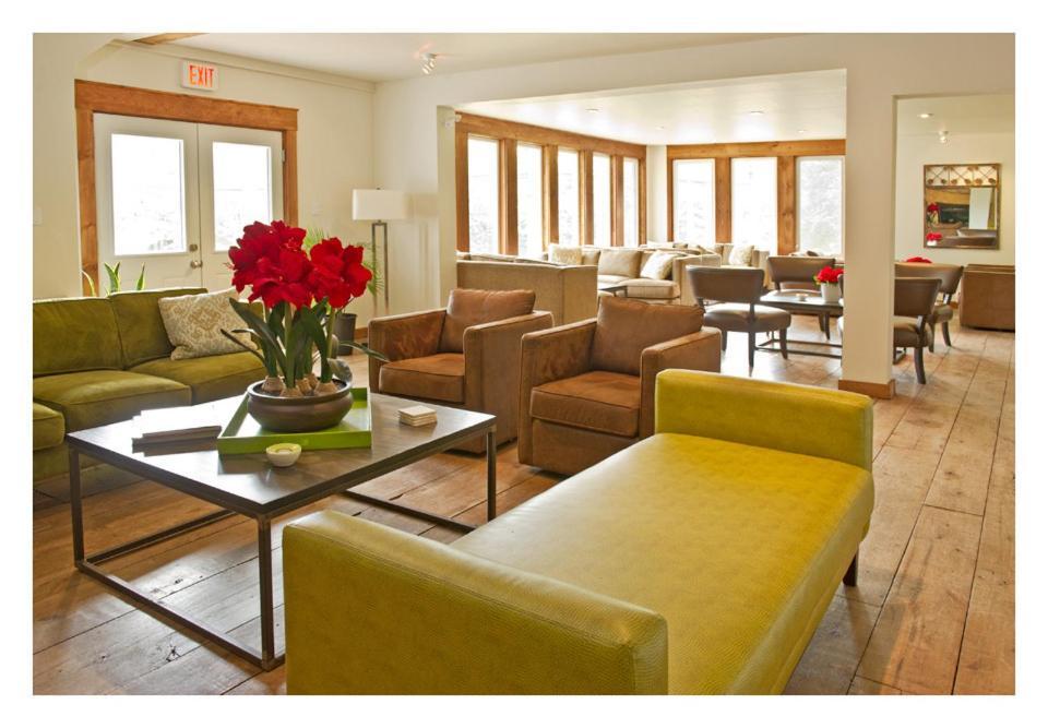הנטסוויל Pine Lodge Muskoka מראה חיצוני תמונה