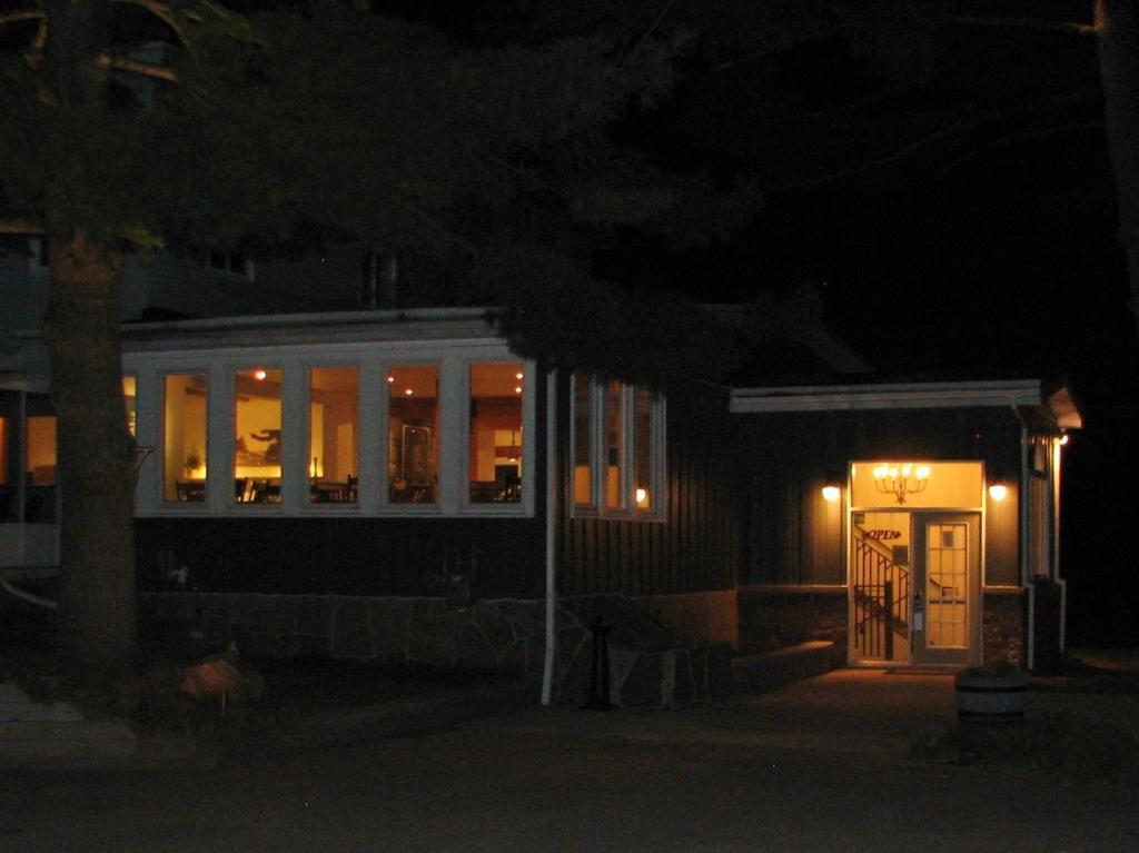 הנטסוויל Pine Lodge Muskoka מראה חיצוני תמונה