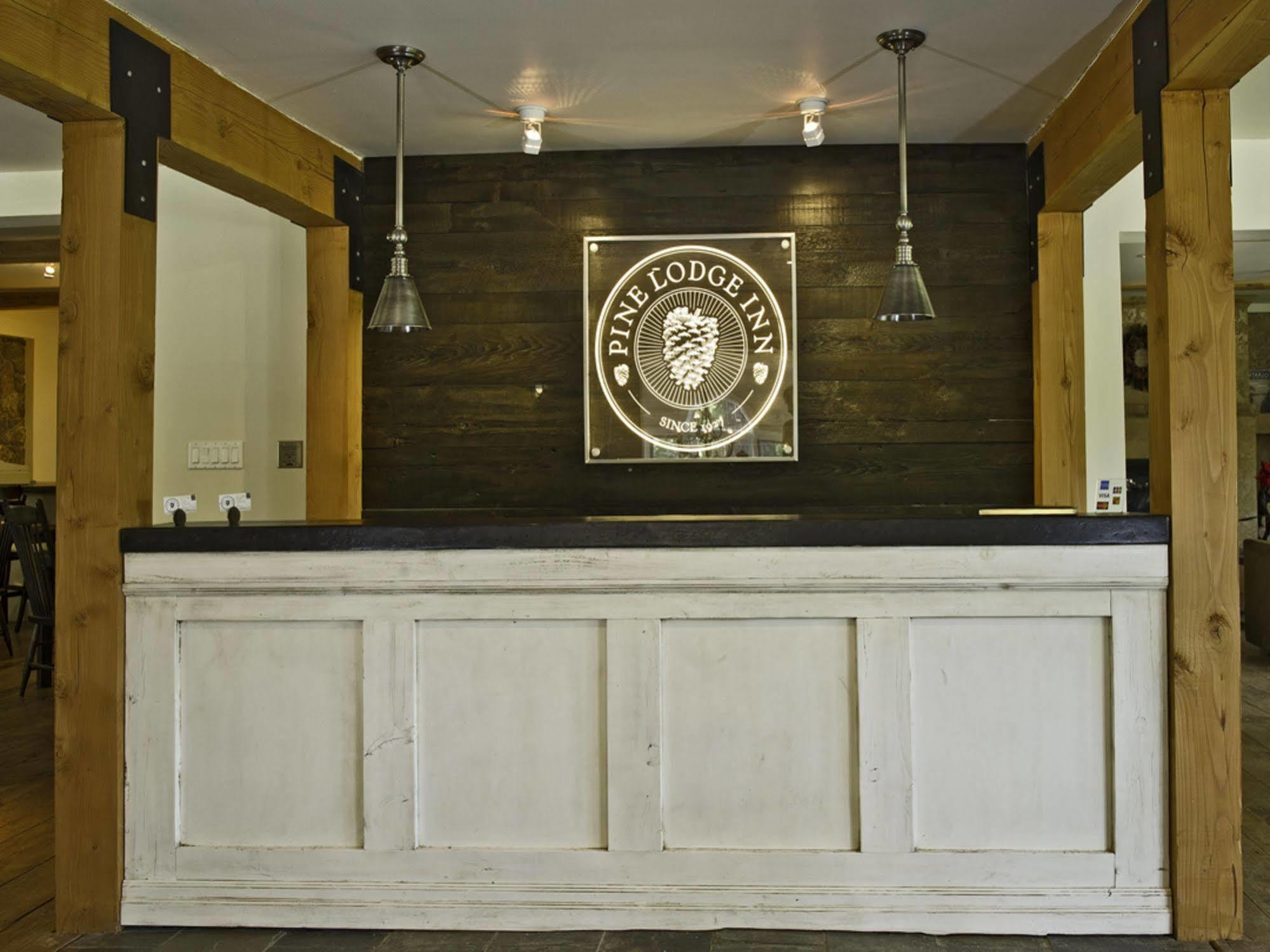 הנטסוויל Pine Lodge Muskoka מראה חיצוני תמונה